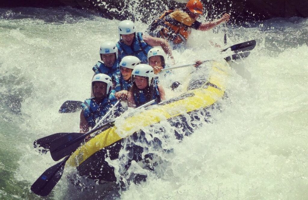 Rafting en el Pirineo Central_Biescas